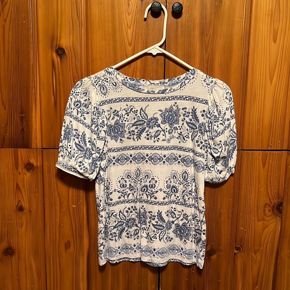 Loft Short Sleeve White and Blue Floral Shirt - Size XS